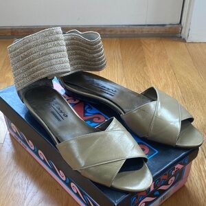 Gold Crossover Slide Sandals with Sparkle Ankle Band